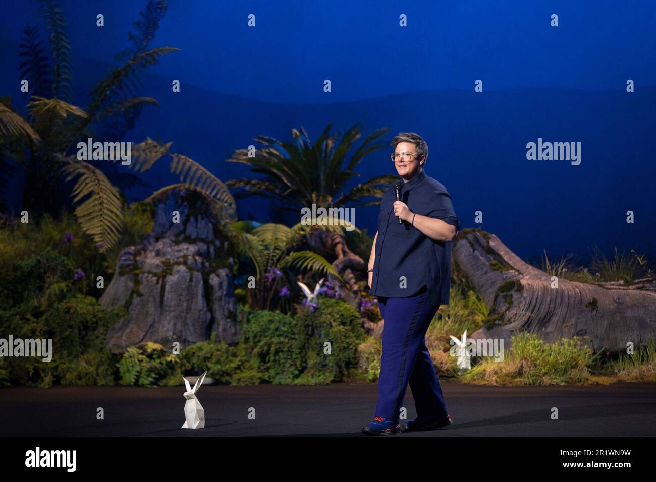HANNAH GADSBY SOMEONE SPECIAL, Hannah Gadsby, in the Sydney Opera