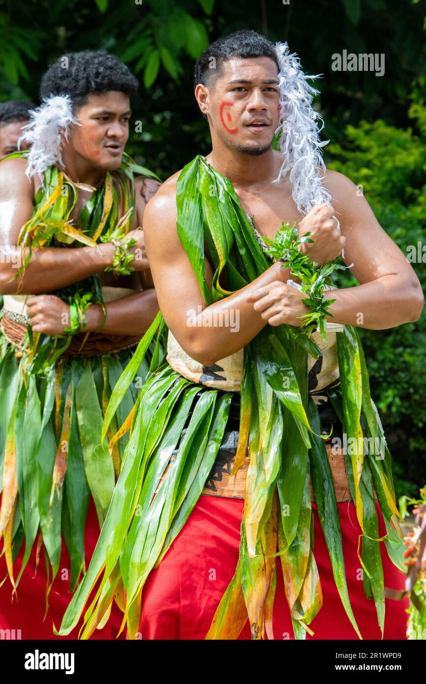 Kingdom of Tonga, Neiafu. Traditional welcome dancers in typical taʻovala, woven mat skirt worn by both men and women. Stock Photo