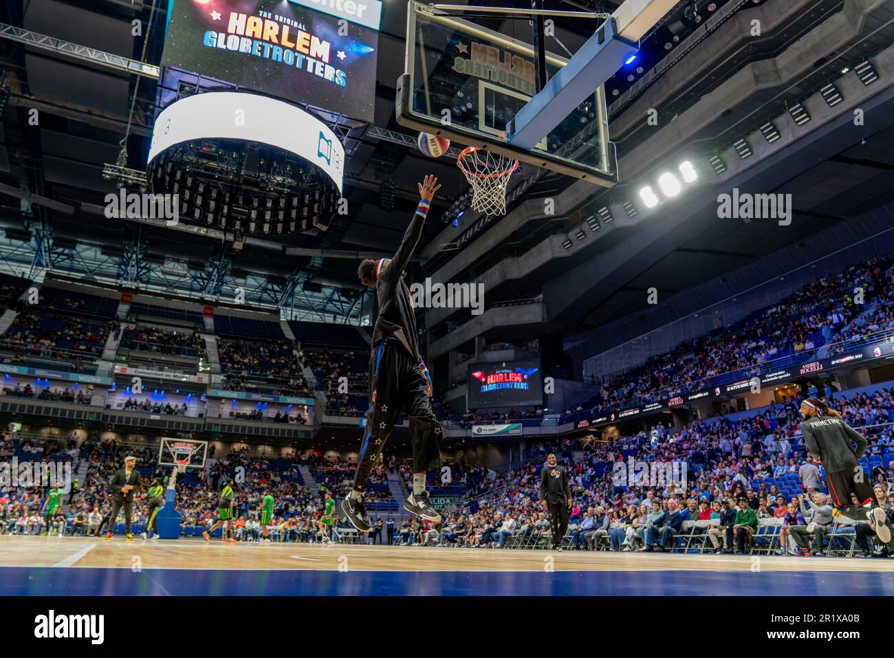 Photos: Harlem Globetrotters and Washington Generals face off at Mountain  Health Arena, Photo Galleries