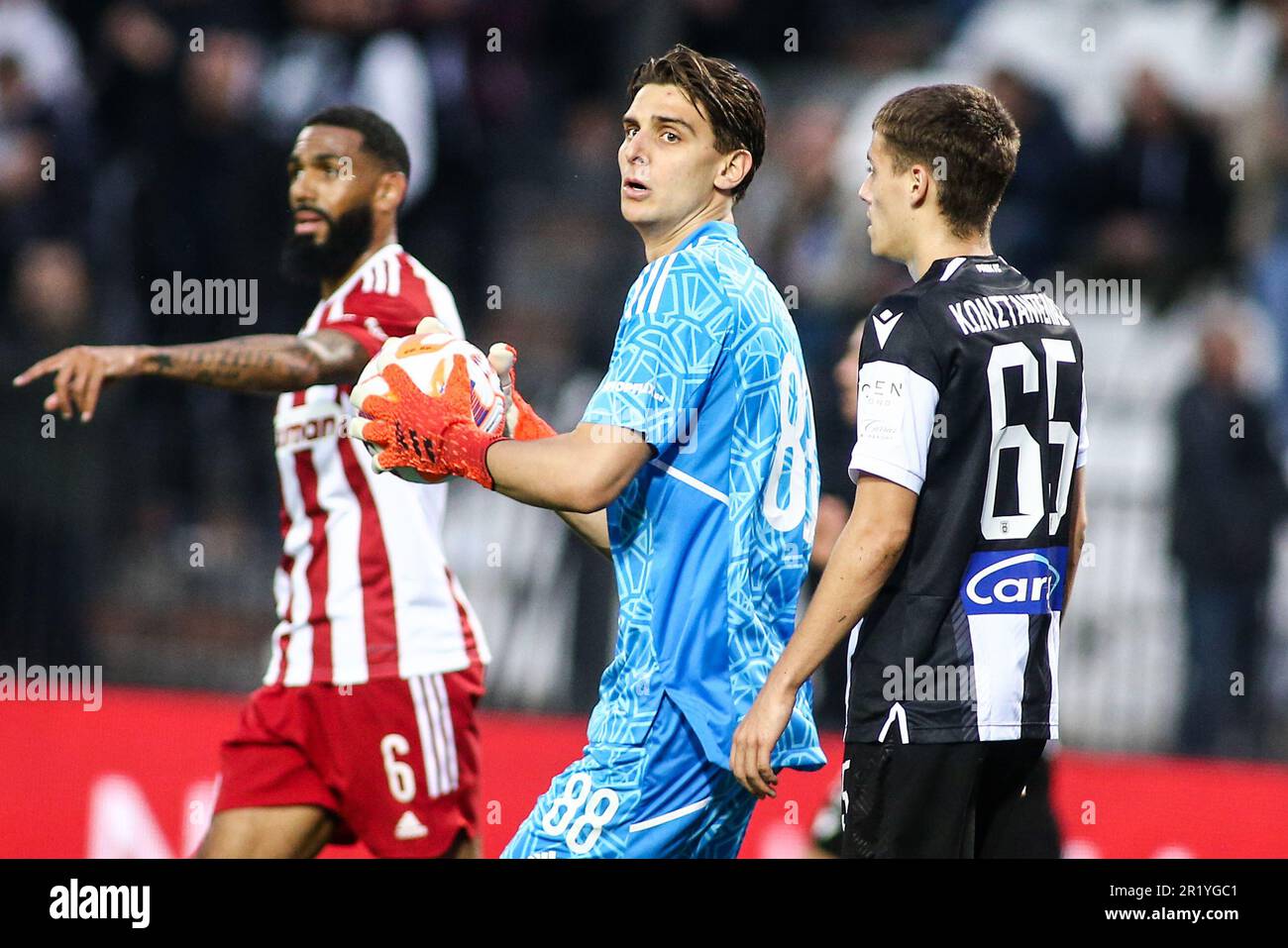 Thessaloniki, Greece. 14th May, 2023. Olympiacos's goalkeeper Konstantinos Tzolakis (Center) in action during a Greek Superleague Playoffs soccer game between PAOK FC and Olympiacos FC. (Credit Image: © Giannis Papanikos/ZUMA Press Wire) EDITORIAL USAGE ONLY! Not for Commercial USAGE! Stock Photo