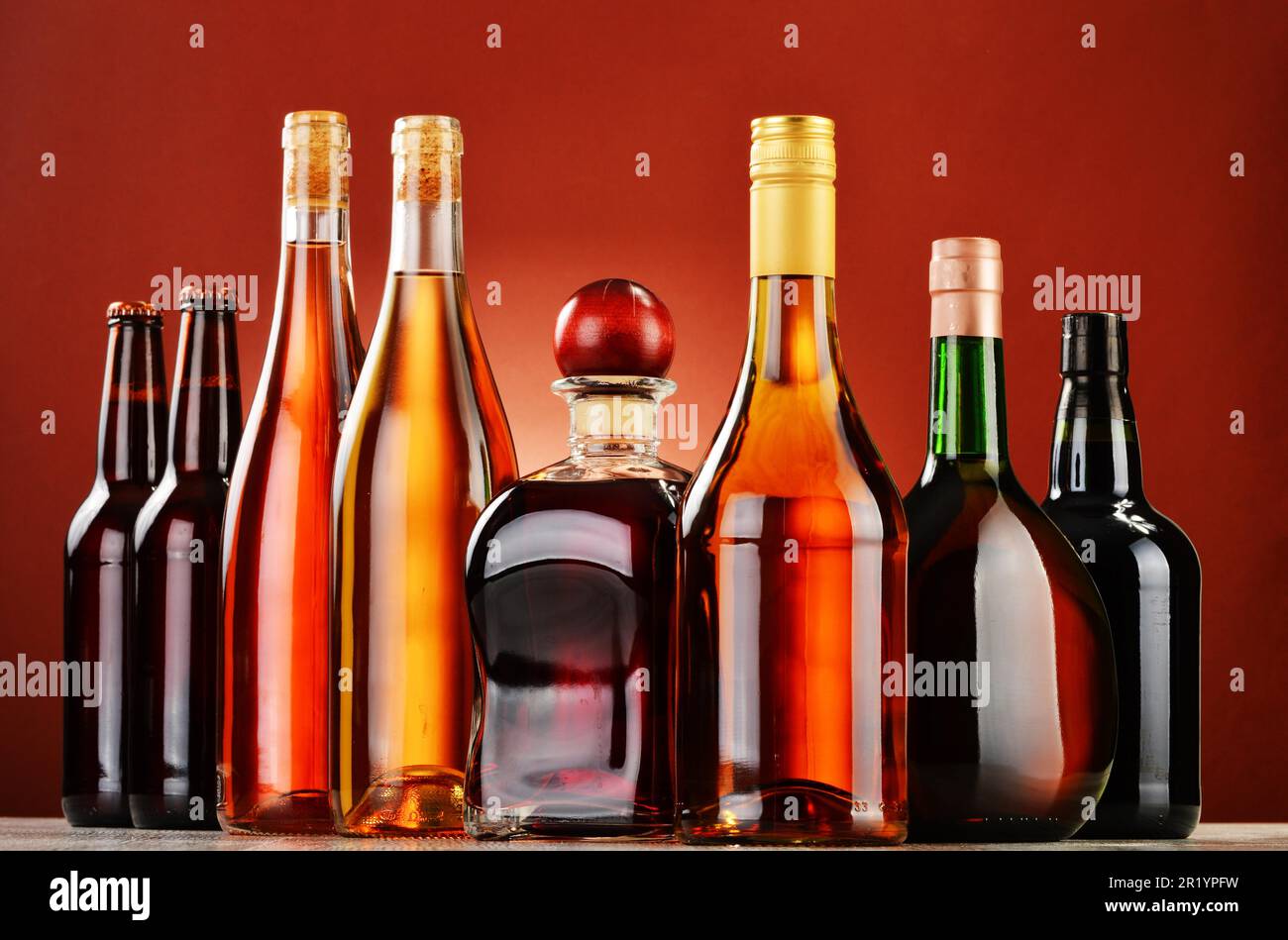 Assorted alcoholic beverages hi-res stock photography and images - Alamy