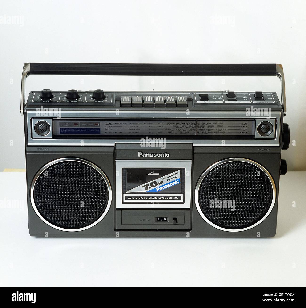 In the 1980s, this type of tape recorder was popular, and the bigger the better. A popular name for the device was the ghetto blaster. Here a Panasonic stereo tape recorder for cassette tapes and radio on a picture from the 1980s. BV72-7 Stock Photo