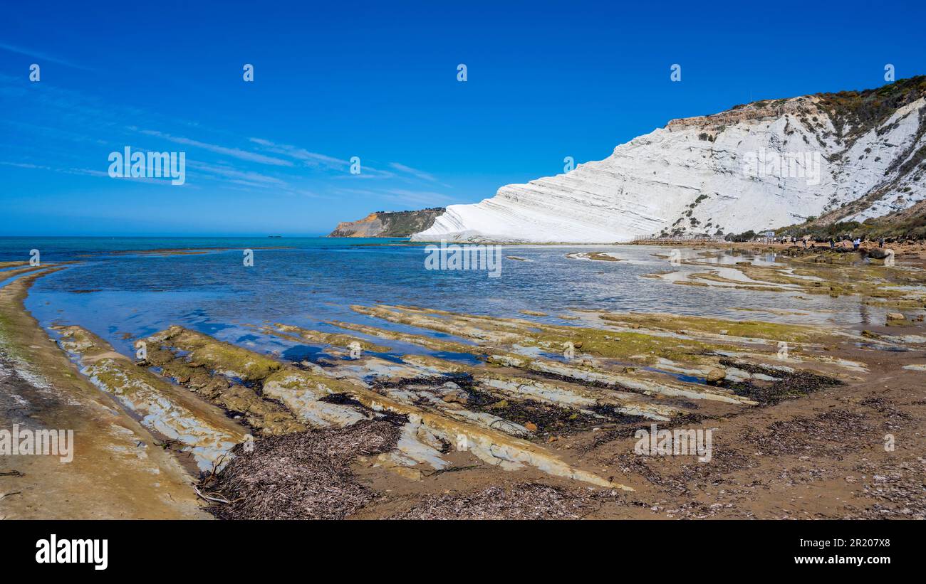 Realmonte Chalk cliff Scala dei Turchi, Turkish staircase, Realmonte, Sicily ...