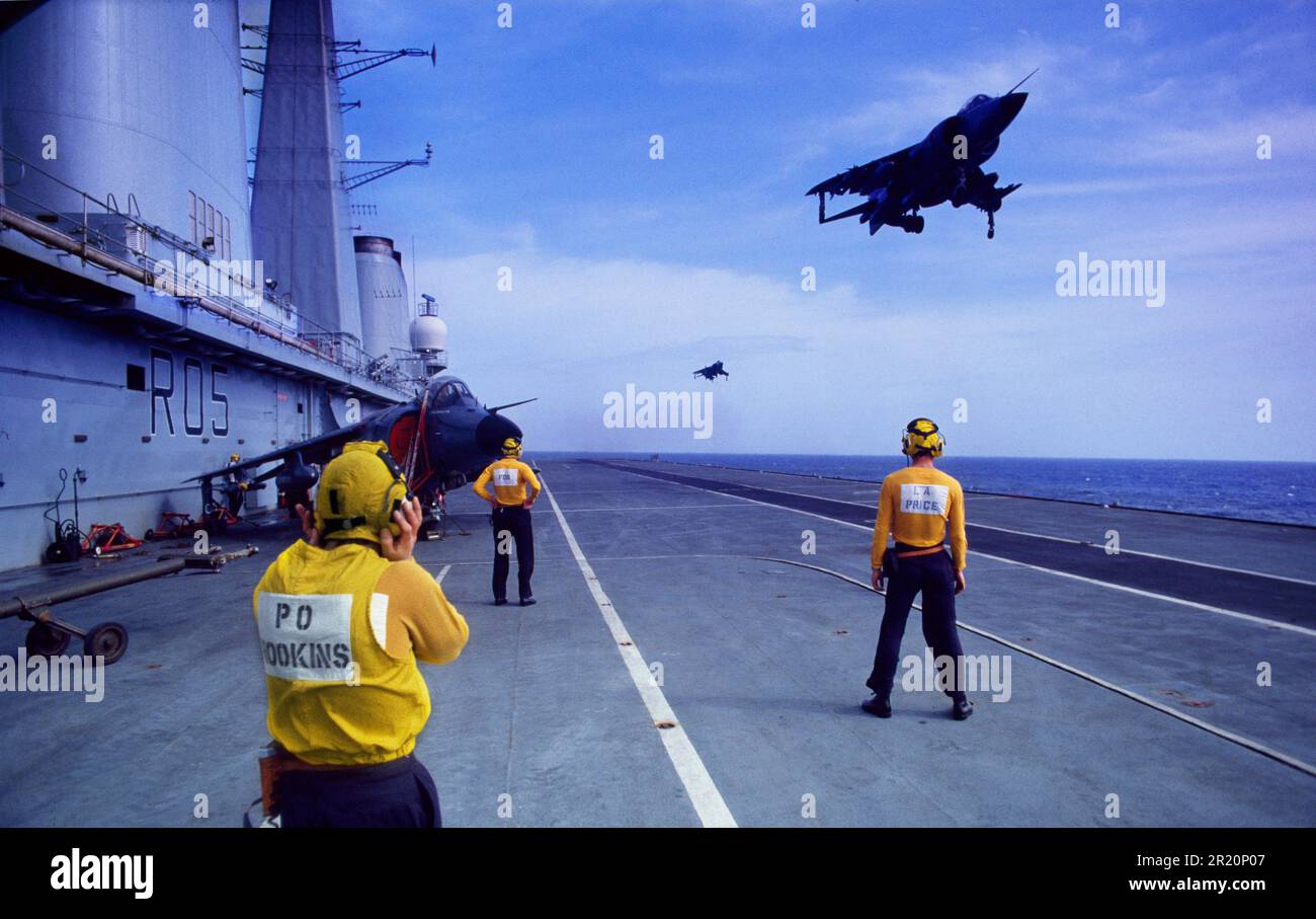 BAe HARRIER GR.9 ZG503 AIR INTAKE, INFLIGHT FUEL PROBE Stock Photo - Alamy