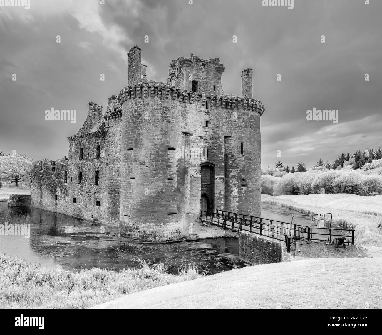 These the ruins of the 13th century Scottish fortress of Caerlaverock