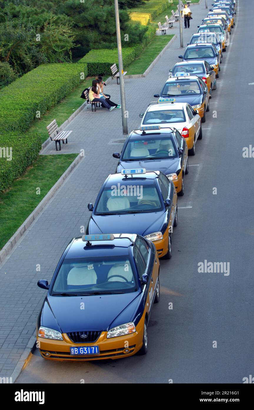 Line of city taxis in Beijing, China 2010 Stock Photo
