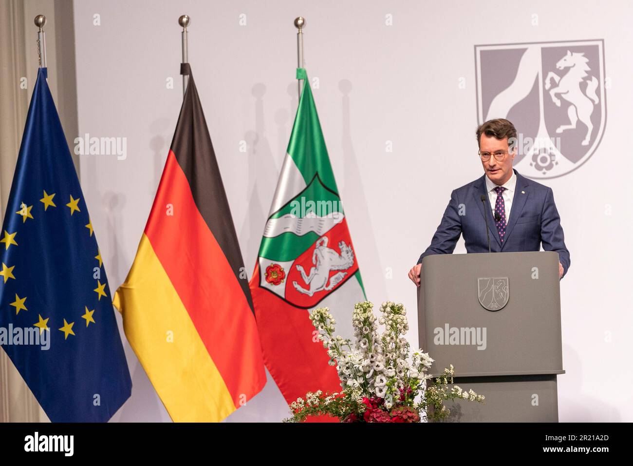Cologne, Deutschland. 16th May, 2023. Hendrik Wuest (Prime Minister North Rhine-Westphalia), Cologne, presentation of the State Prize of the State of North Rhine-Westphalia to former Federal Chancellor Dr. Angela Merkel, May 16, 2023, Flora Cologne. Credit: dpa/Alamy Live News Stock Photo