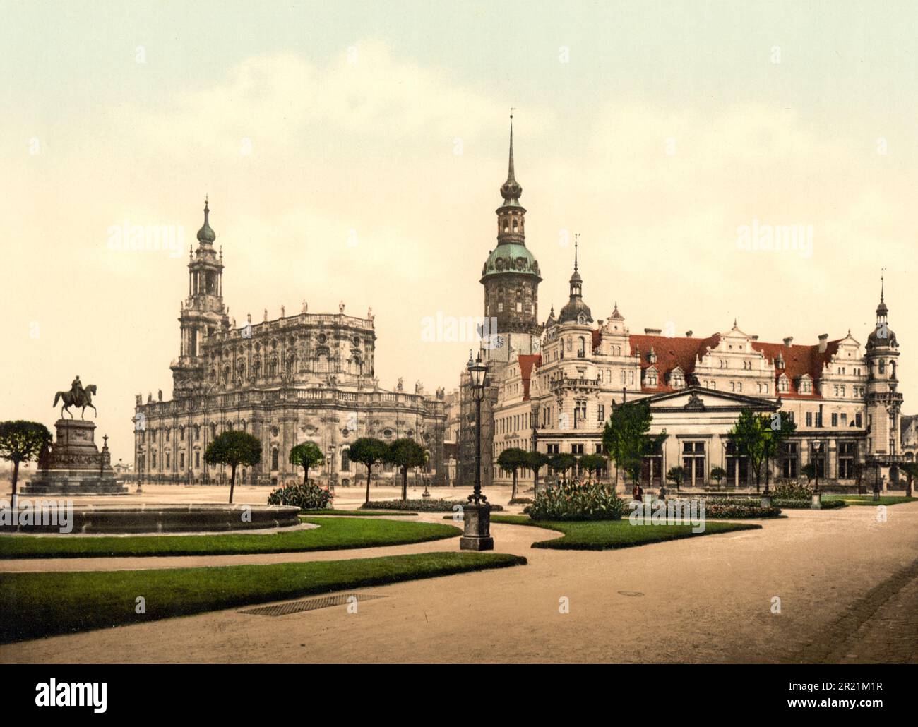 Historische kirche in der altstadt hi-res stock photography and images - Alamy