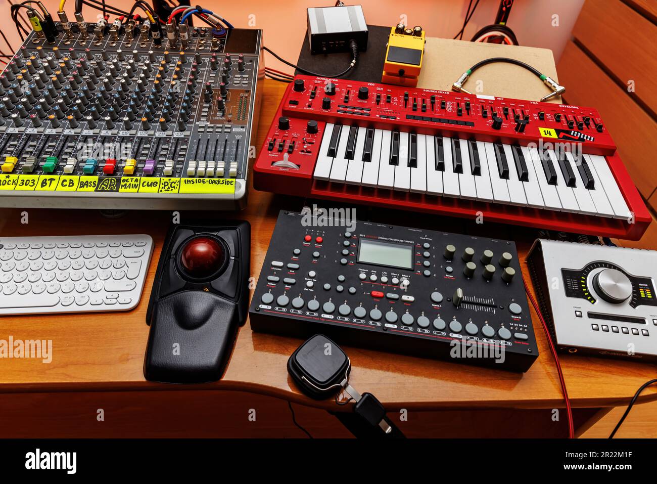 Equalizer on monitor sound mixer hi-res stock photography and images ...