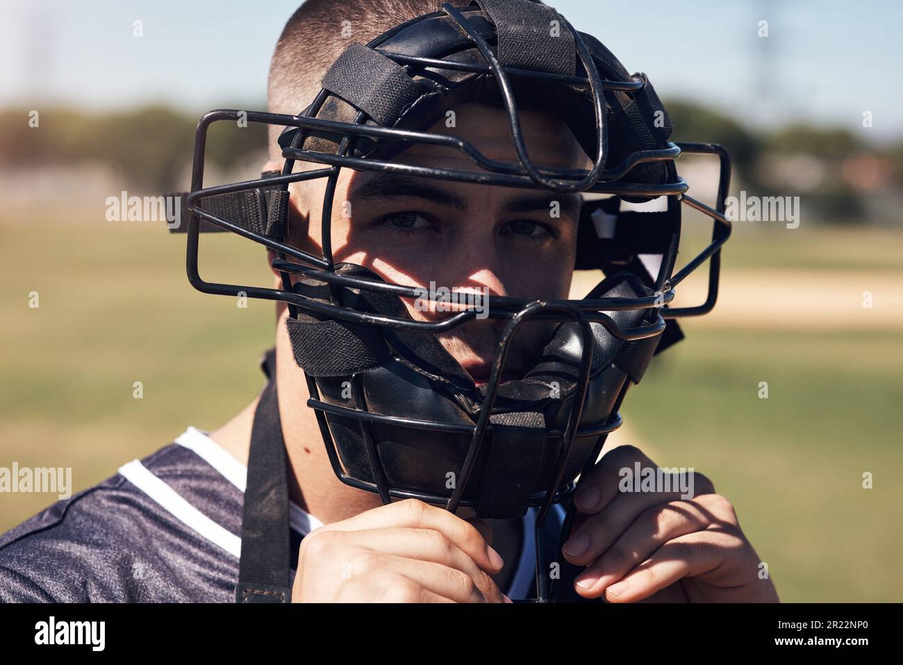 Catchers mask hi-res stock photography and images - Alamy