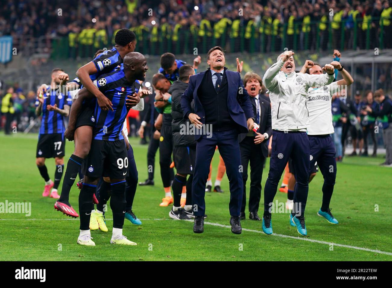 Inter Milan Surge Toward Title After Stunning Comeback Victory Over Como