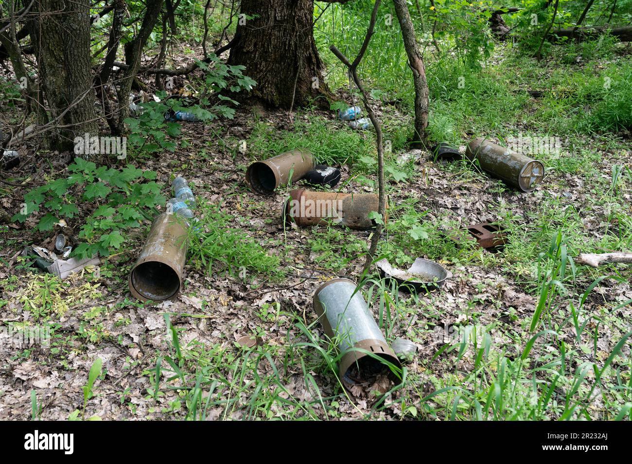 May 15, 2023, Kharkiv region, Ukraine: Tank shells left by Russian forces during occupation near village of Sulyhivka, Kharkiv region of Ukraine. Russian forces hasty retreated leaving behind ammunition, tanks, garbage, shoes, sleeping bags, and etc. Ukrainian forces on this location found almost 30 tanks in good conditions they fixed and reuse against Russian army. (Credit Image: © Lev Radin/Pacific Press via ZUMA Press Wire) EDITORIAL USAGE ONLY! Not for Commercial USAGE! Stock Photo