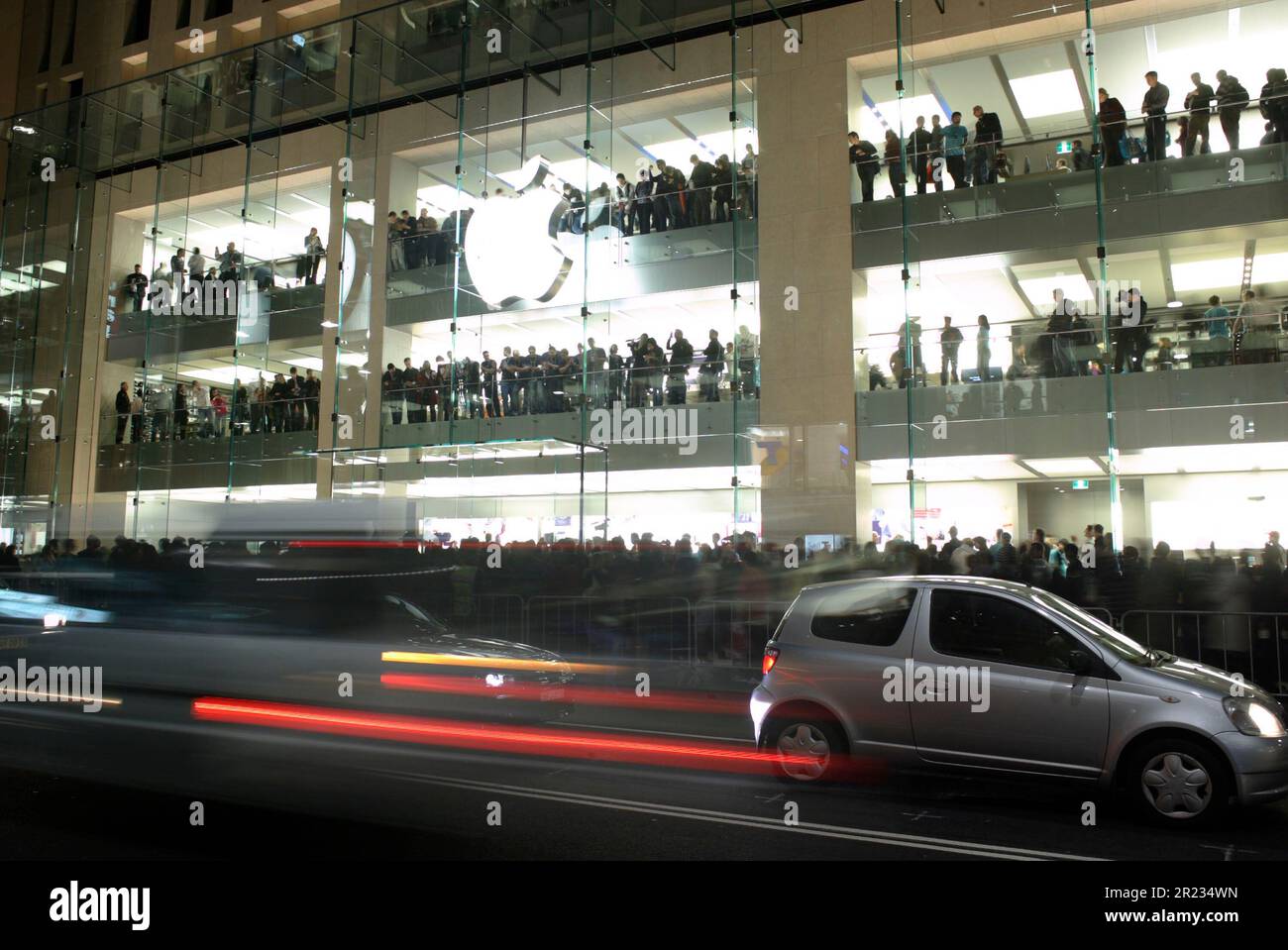 The official opening launch of Australia’s first Apple store, situated on George Street, the main road through the Sydney CBD. Some consumers had stood in line for more than 24 hours to be among the first to visit the new store. Sydney, Australia, 19 June 2008. Stock Photo