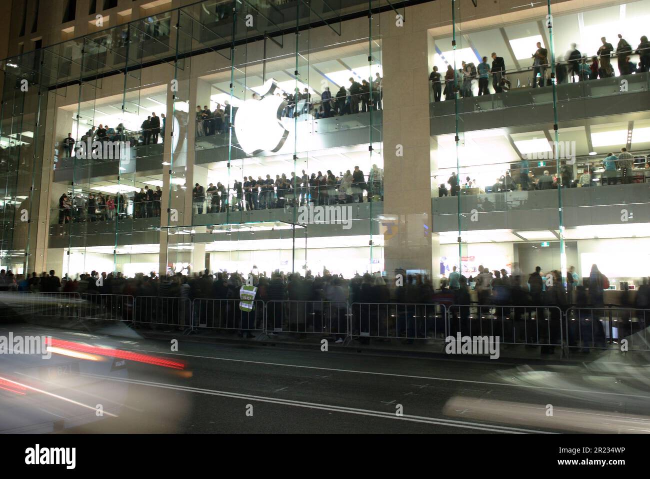 The official opening launch of Australia’s first Apple store, situated on George Street, the main road through the Sydney CBD. Some consumers had stood in line for more than 24 hours to be among the first to visit the new store. Sydney, Australia, 19 June 2008. Stock Photo