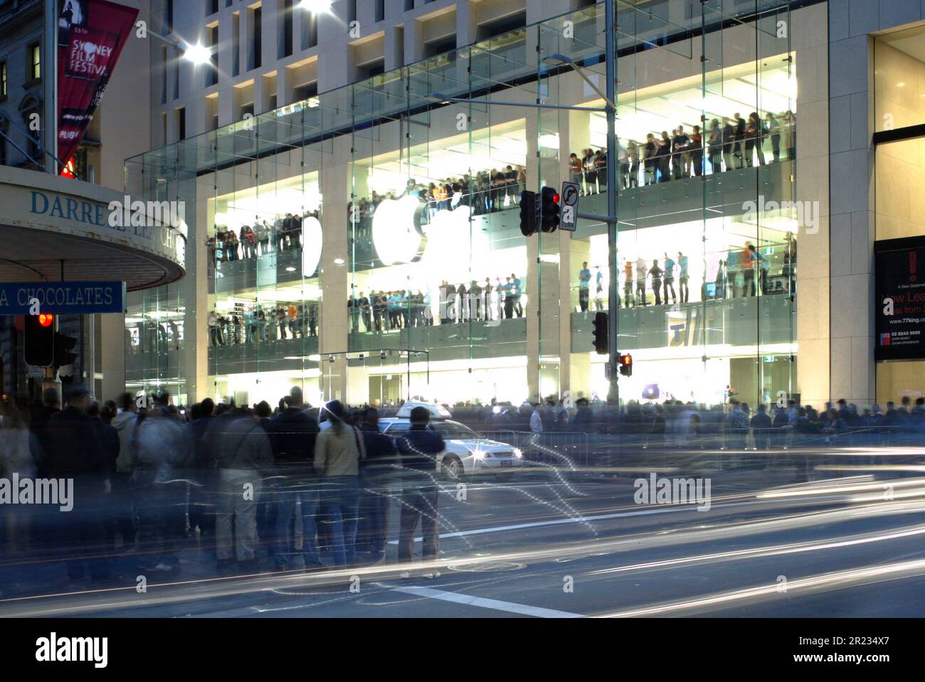 The official opening launch of Australia’s first Apple store, situated on George Street, the main road through the Sydney CBD. Some consumers had stood in line for more than 24 hours to be among the first to visit the new store. Sydney, Australia, 19 June 2008. Stock Photo