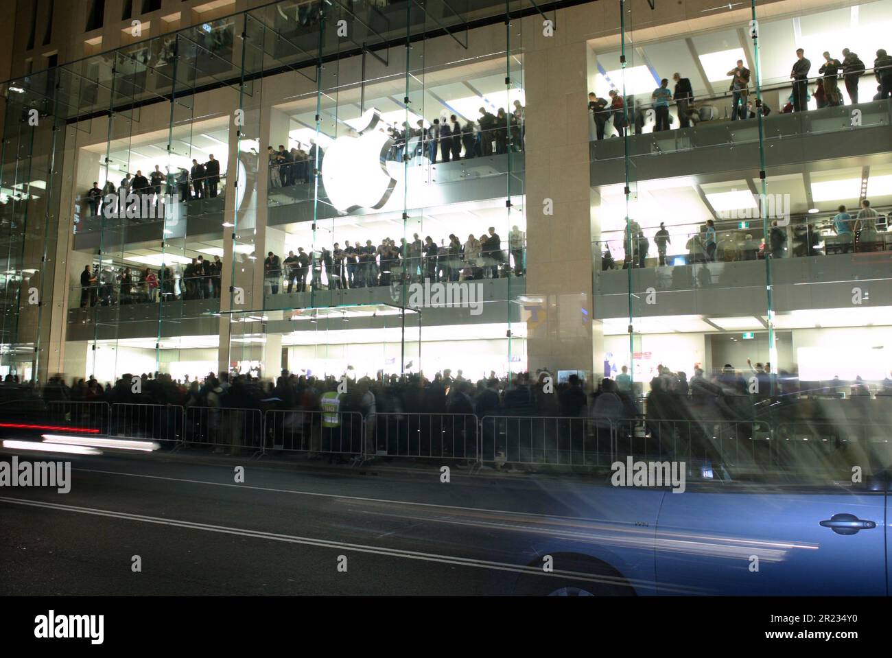The official opening launch of Australia’s first Apple store, situated on George Street, the main road through the Sydney CBD. Some consumers had stood in line for more than 24 hours to be among the first to visit the new store. Sydney, Australia, 19 June 2008. Stock Photo