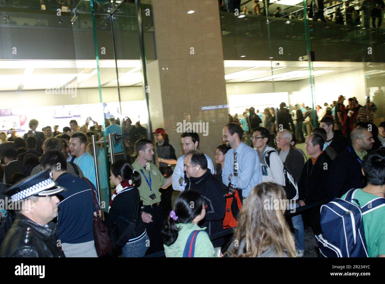 The official opening launch of Australia’s first Apple store, situated on George Street, the main road through the Sydney CBD. Some consumers had stood in line for more than 24 hours to be among the first to visit the new store. Sydney, Australia, 19 June 2008. Stock Photo