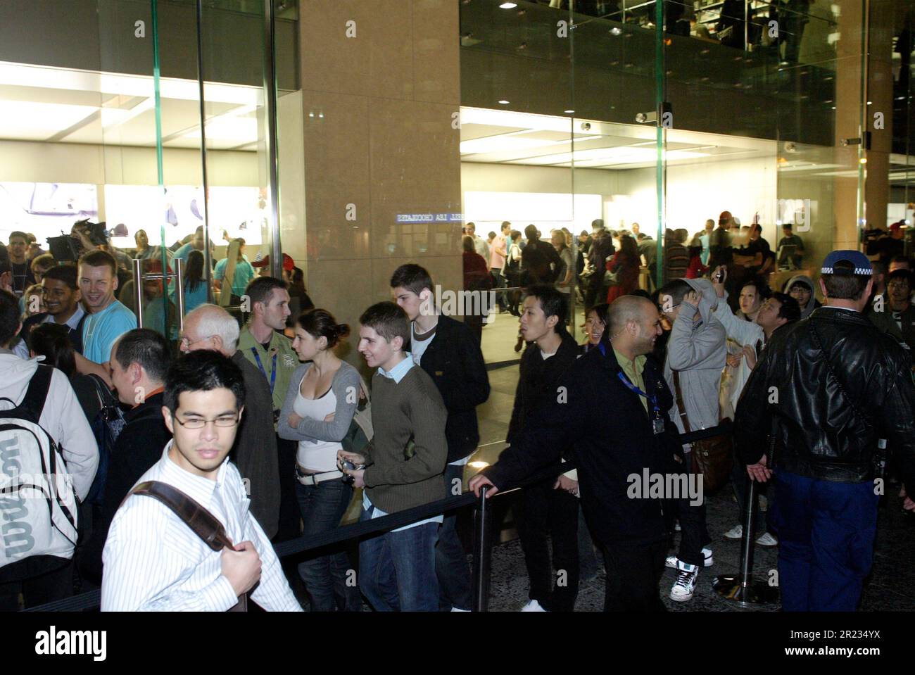 The official opening launch of Australia’s first Apple store, situated on George Street, the main road through the Sydney CBD. Some consumers had stood in line for more than 24 hours to be among the first to visit the new store. Sydney, Australia, 19 June 2008. Stock Photo
