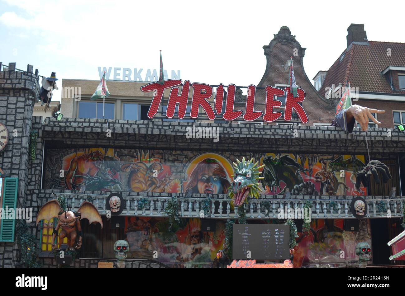 Thriller funfair ride hi-res stock photography and images - Alamy