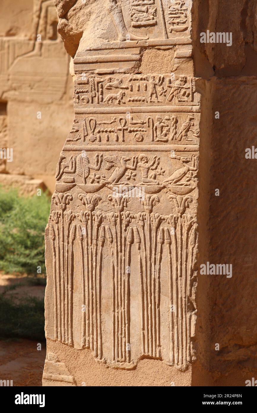 Ancient egyptian hieroglyphs carved on walls of Karnak temple in Luxor ...