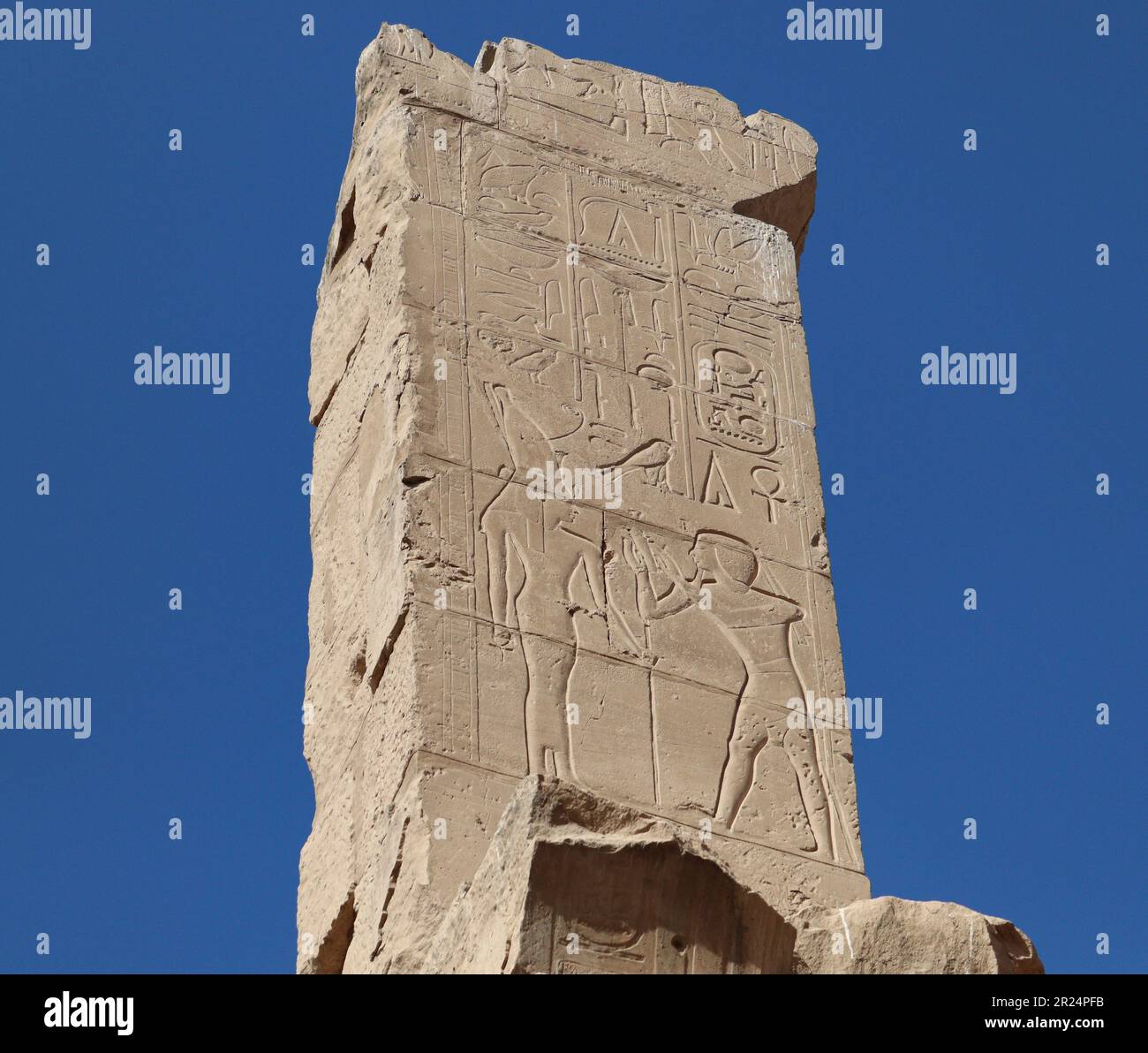 Ancient egyptian hieroglyphs carved on walls of Karnak temple in Luxor ...