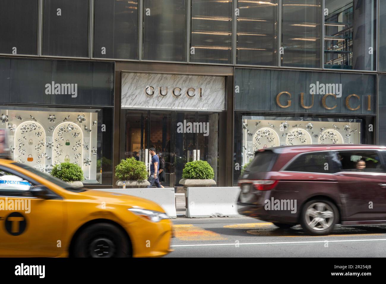 The high end, fashion store, gucci, is located in Trump Tower on fifth Avenue in midtown Manhattan, 2023, USA, New York City Stock Photo