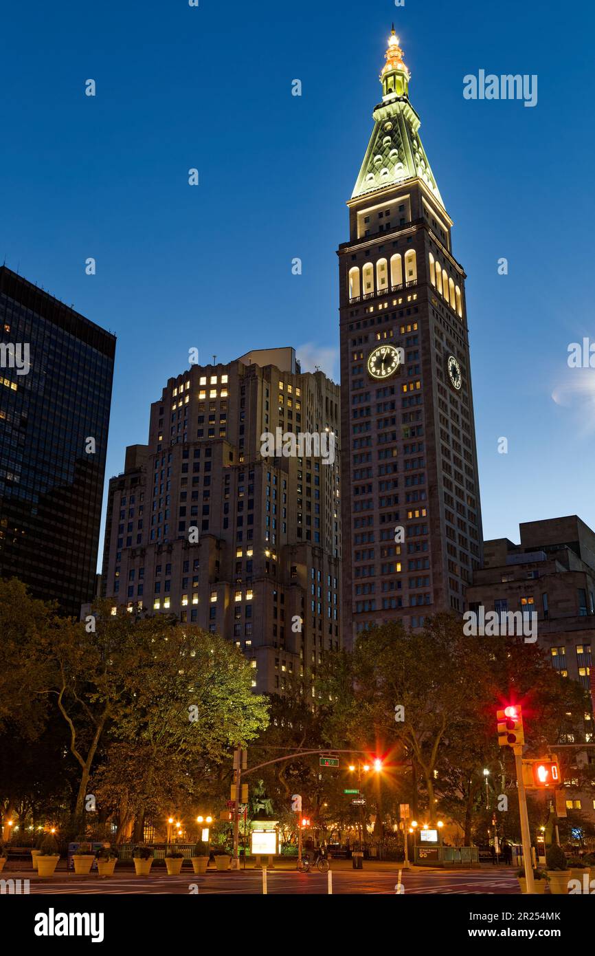 11 madison avenue building hi-res stock photography and images - Alamy