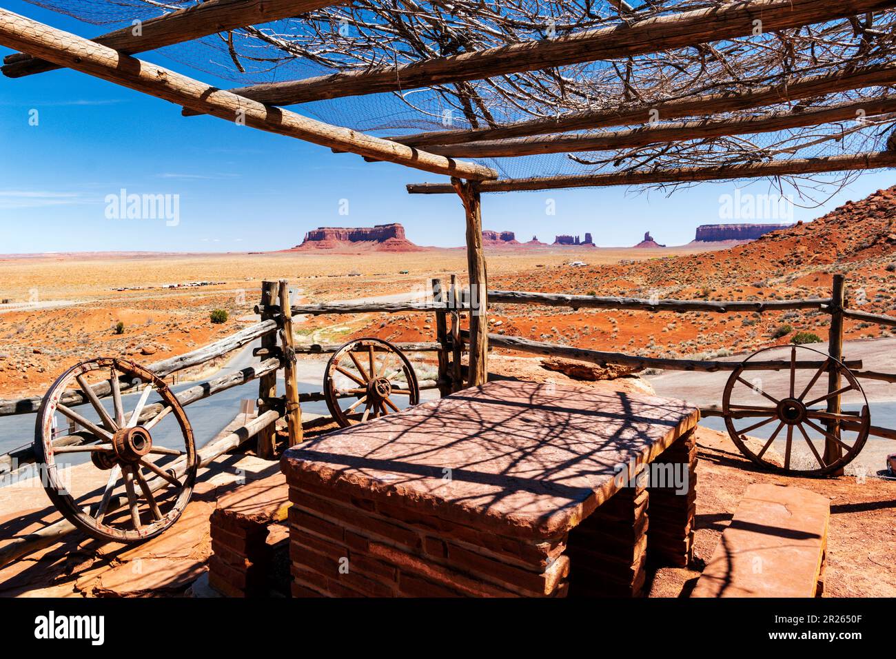 Ranch style picnic table; Gouldings Trading Post; Monument Valley; Utah