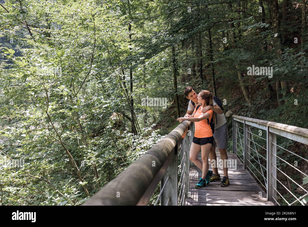 Bridge over rocky river bed hi-res stock photography and images - Alamy