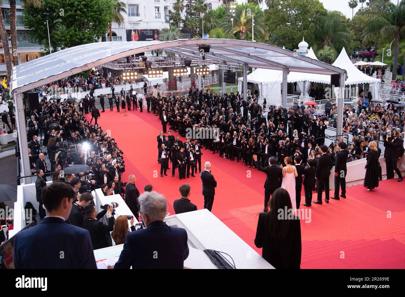 Cannes, France. 17th May, 2023. Hirokazu Koreeda, Sakura Ando, Masaki Suda, Hinata Hiiragi, Eita Nagayama and Yuji Sakamoto attending the Monster Premiere as part of the 76th Cannes Film Festival in Cannes, France on May 17, 2023. Photo by Aurore Marechal/ABACAPRESS.COM Credit: Abaca Press/Alamy Live News Stock Photo