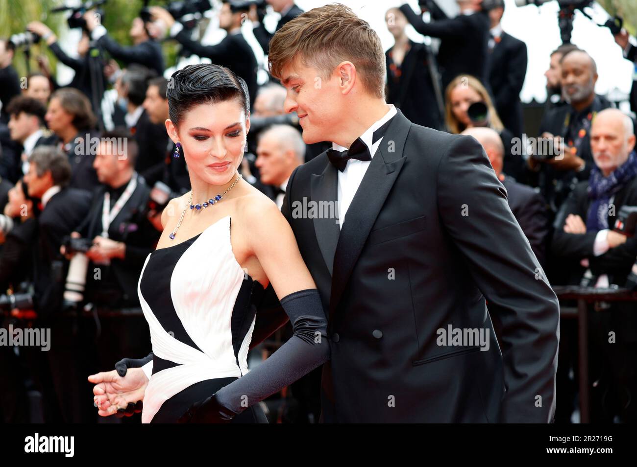 Grace Elizabeth und Nicolas Krause bei der Premiere des Kinofilms