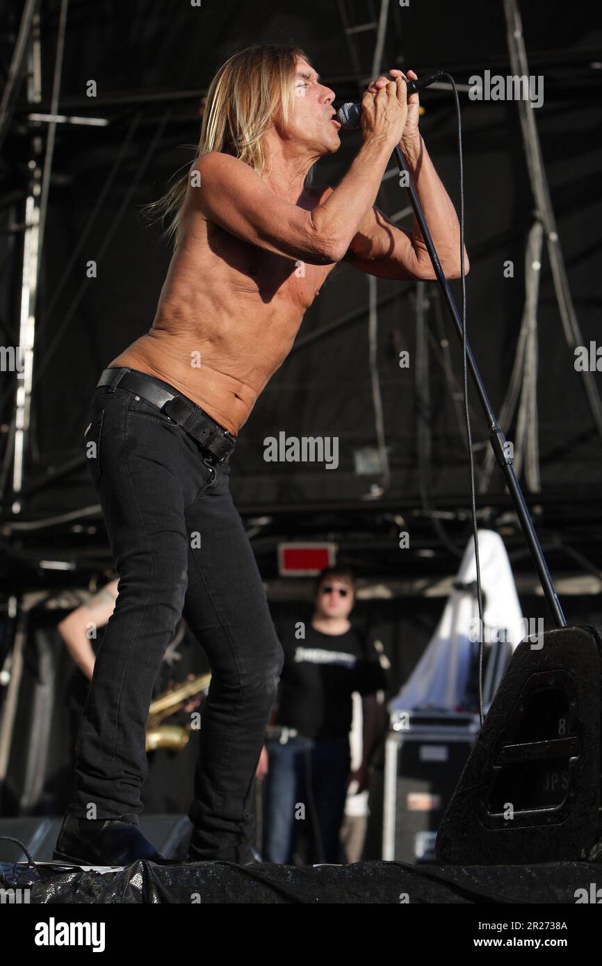Iggy Pop performing live in concert as part of the annual 'Big Day Out'  music festival Sydney, Australia - 26.01.11 Stock Photo - Alamy
