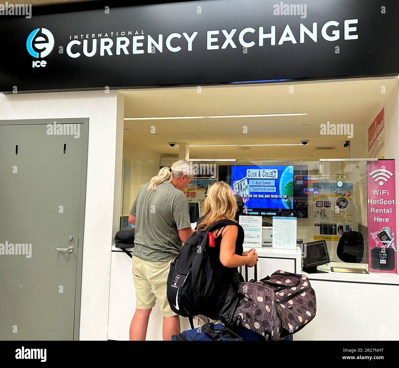 Los Angeles, California, USA. 17th May, 2023. Travelors exchange case