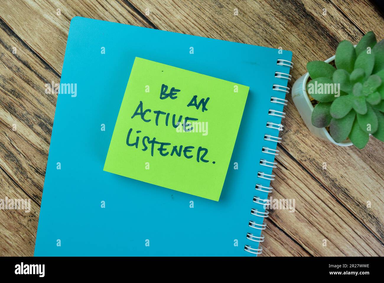 Listener write hi-res stock photography and images - Alamy