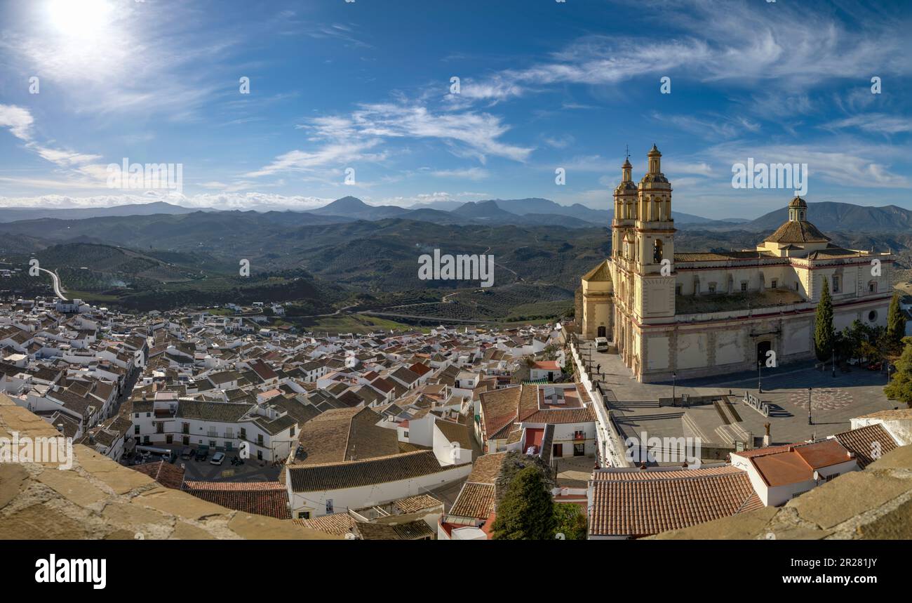 La ruta de los pueblos blancos hi-res stock photography and images - Alamy