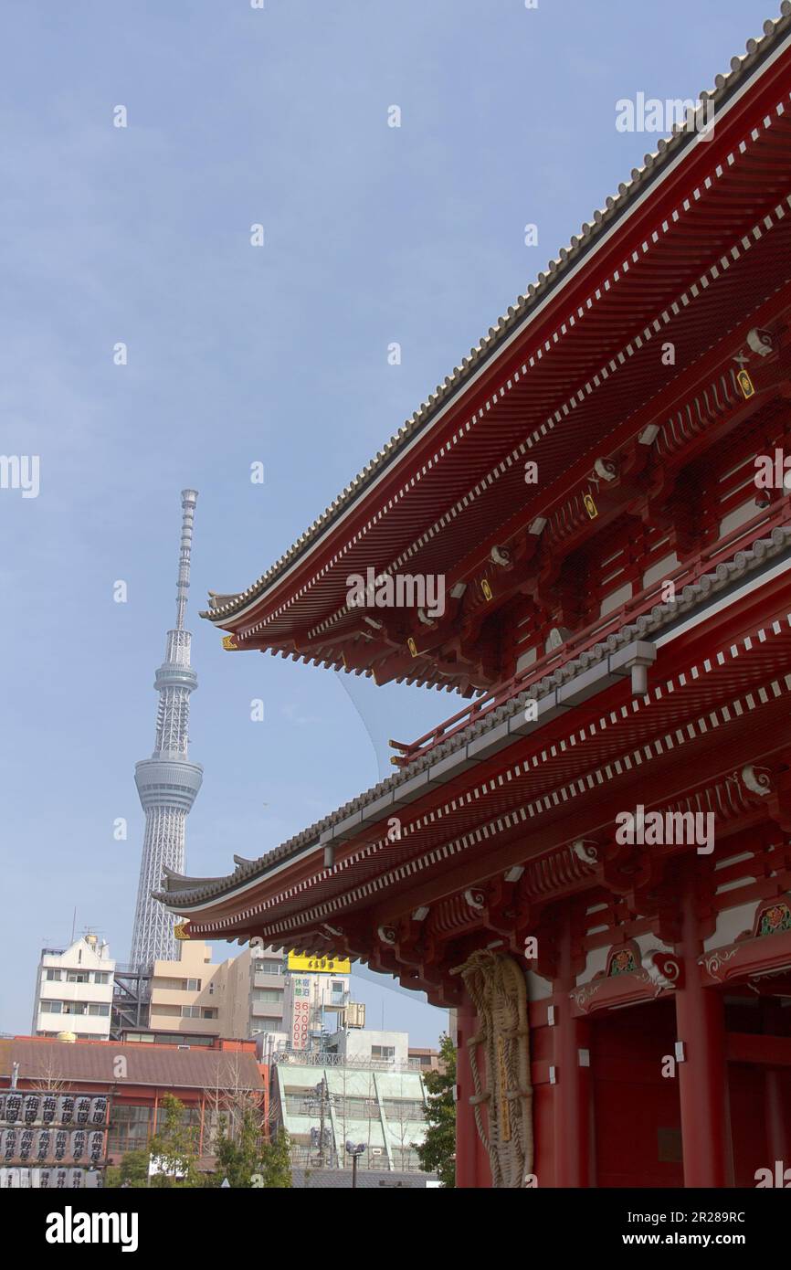 Senso ji temple tower hi-res stock photography and images - Alamy