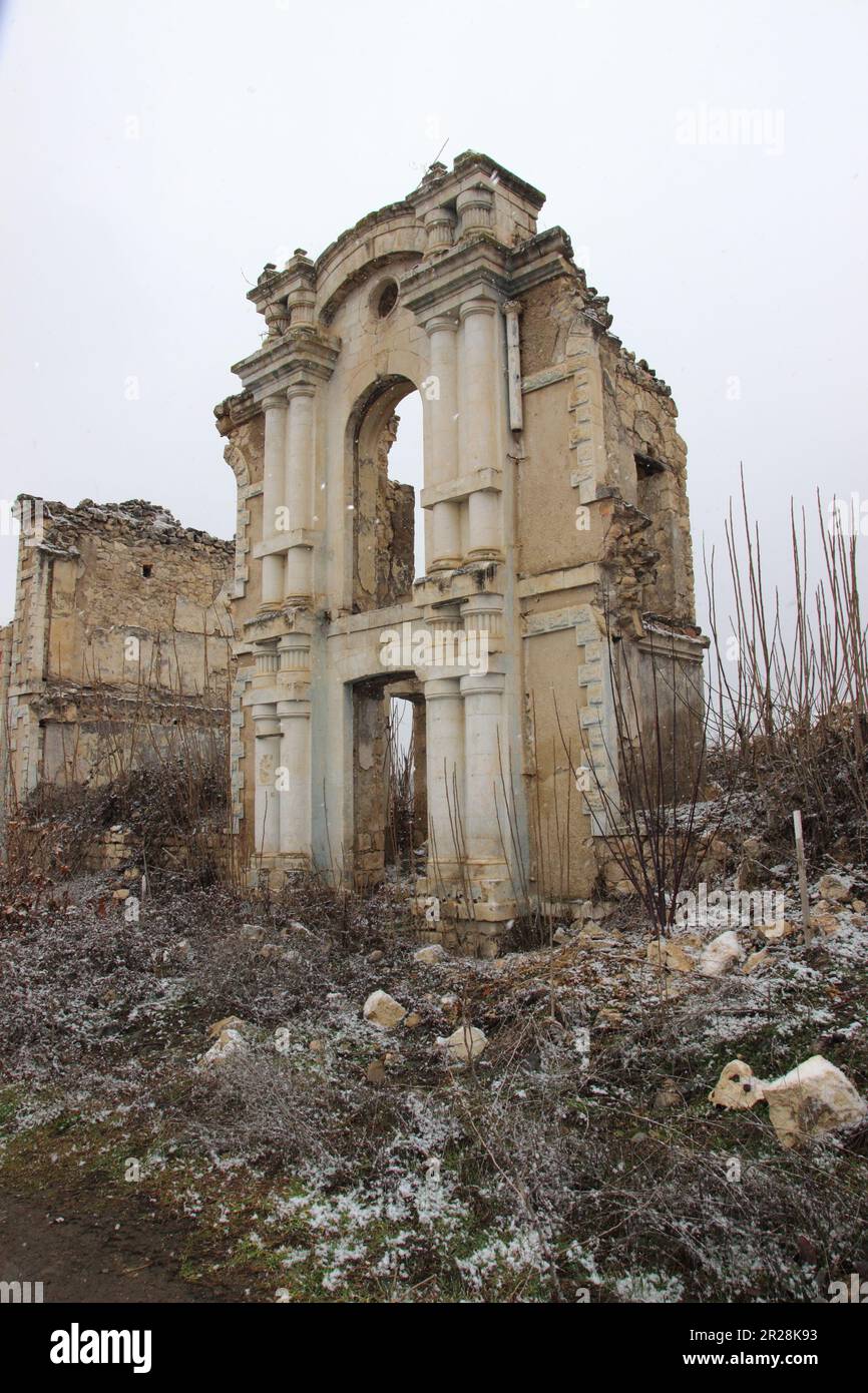 Porno tomosha qiling: mushuk tikilgan