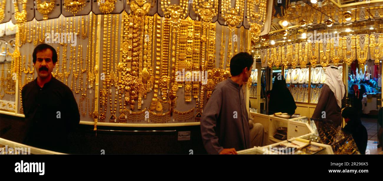 Kuwait City Kuwait Traders In Gold Souk Stock Photo