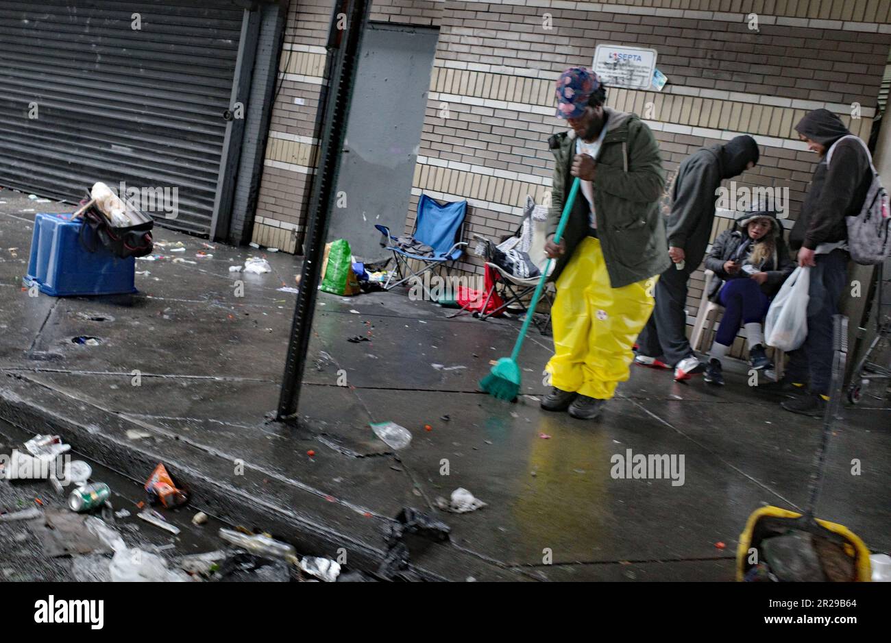 Addicts kensington avenue hi-res stock photography and images - Alamy