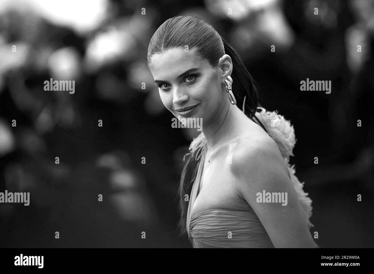 Cannes, France. 17th May, 2023. CANNES, FRANCE MAY 17 Sara Sampaio