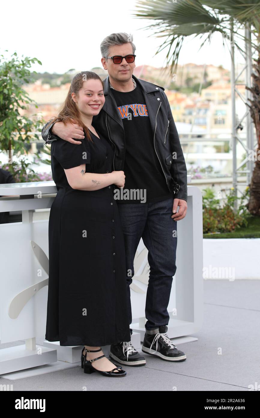 May 18, 2023, Cannes, Cote d'Azur, France: BENJAMIN BIOLAY and his daughter ANNA BIOLAY attend the photocall for 'Rosalie' during the 76th Annual Cannes Film Festival at Palais des Festivals on May 18, 2023 in Cannes, France (Credit Image: © Mickael Chavet/ZUMA Press Wire) EDITORIAL USAGE ONLY! Not for Commercial USAGE! Stock Photo