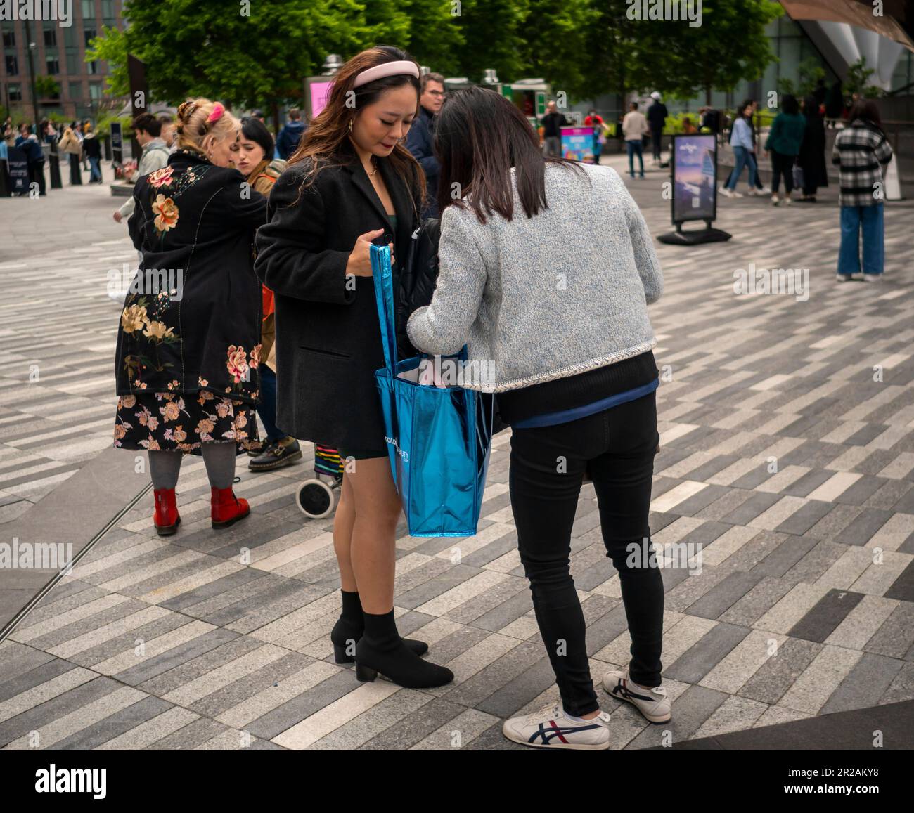 Visitors to Hudson Yards receive sunscreen samples after having their moles checked for skin cancer at a brand activation in Hudson Yards in New York for La Roche-Posay Laboratoire Dermatologique on Monday, May 1, 2023. La Roche-Posay is a brand of LÕOreal. (© Richard B. Levine) Stock Photo