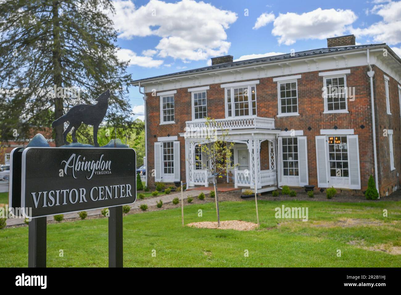 The Visitor Center located along Main Street in the heart of Abingdon