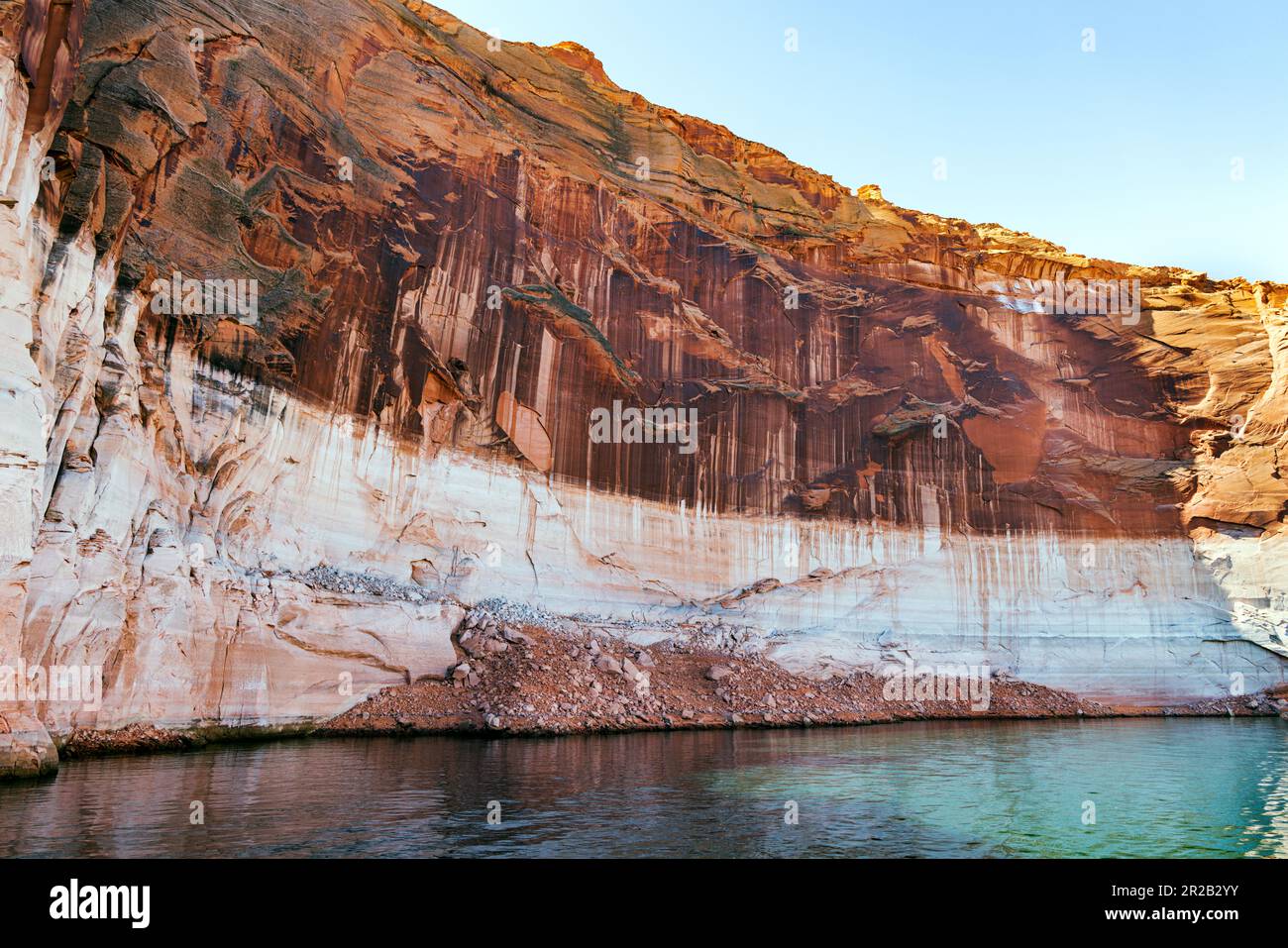 Navajo Tapestry Wall; Navajo Canyon; Lake Powell; Glen Canyon Dam; Glen 