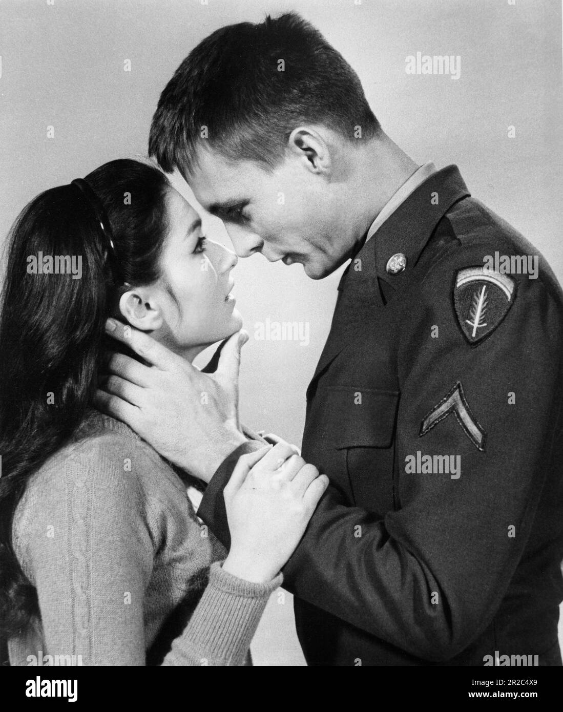 Ludmila Mikael, John Phillip Law, on-set of the Film, 'The Sergeant', Warner Bros.-Seven Arts, 1968 Stock Photo