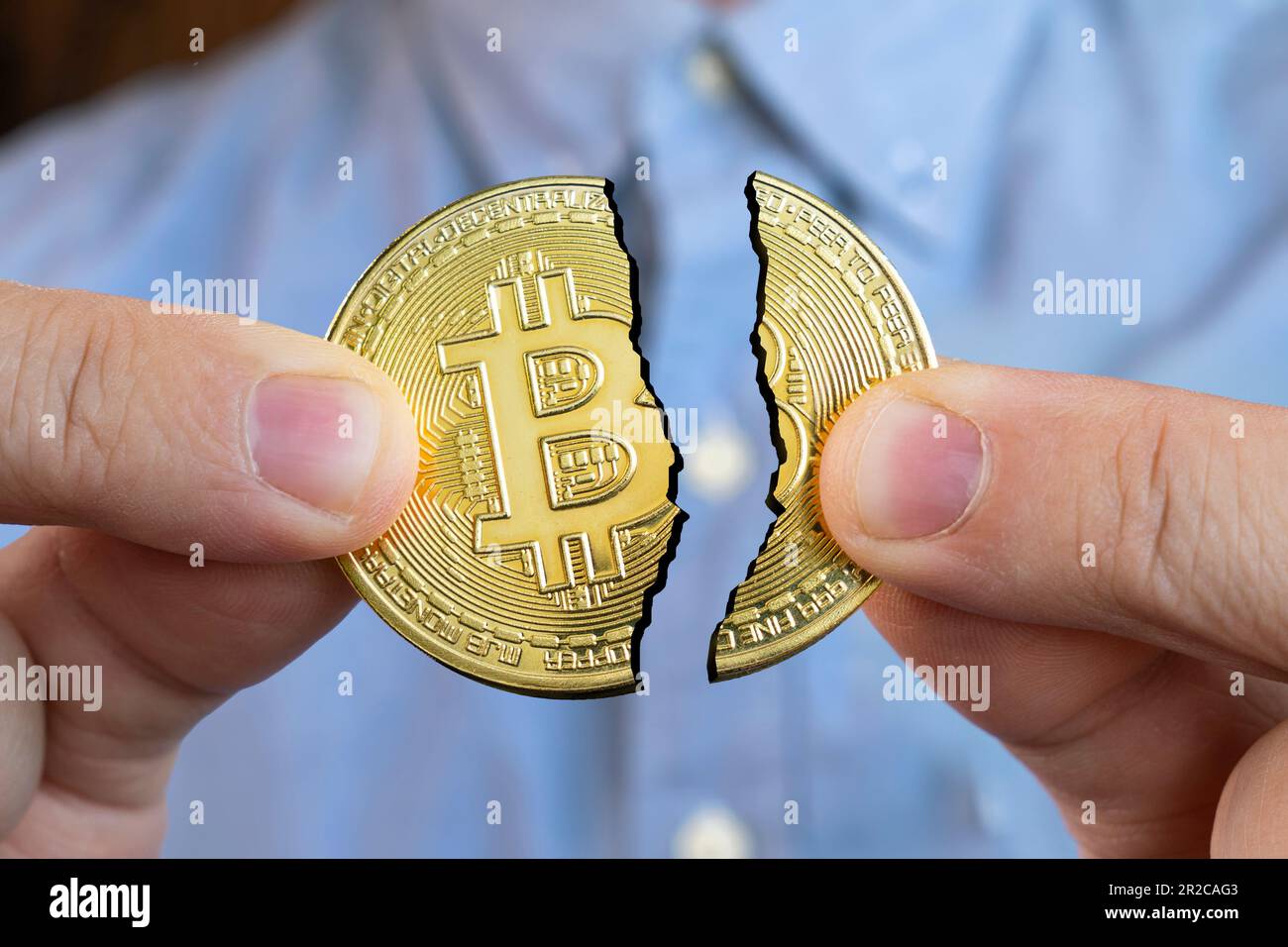 Bitcoin digital cryptocurrency losing value price full drop breaking down  concept. the low exchange rate of bitcoin on the stock exchange Stock Photo  - Alamy