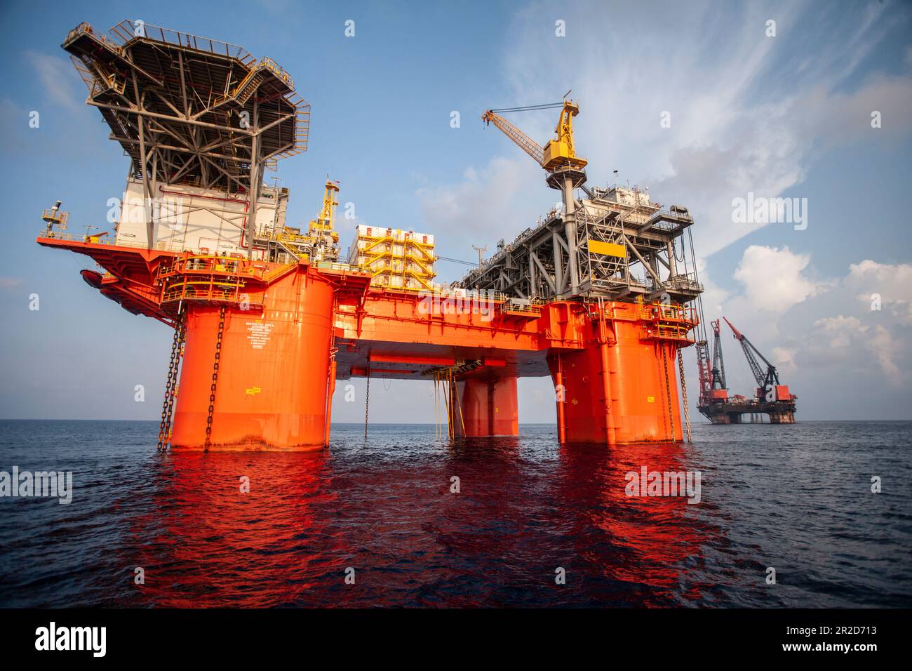 Offshore platform on way to location from shipyard Stock Photo Alamy