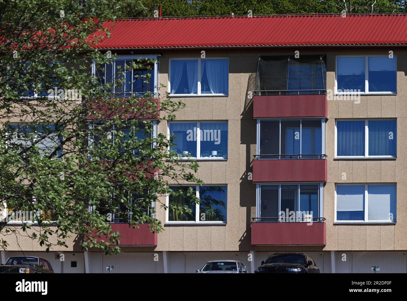 When nearly 82 percent of the rents in Sweden are fully negotiated, the