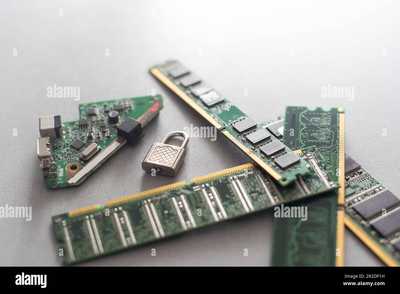 Mail symbol chip hi-res stock photography and images - Alamy