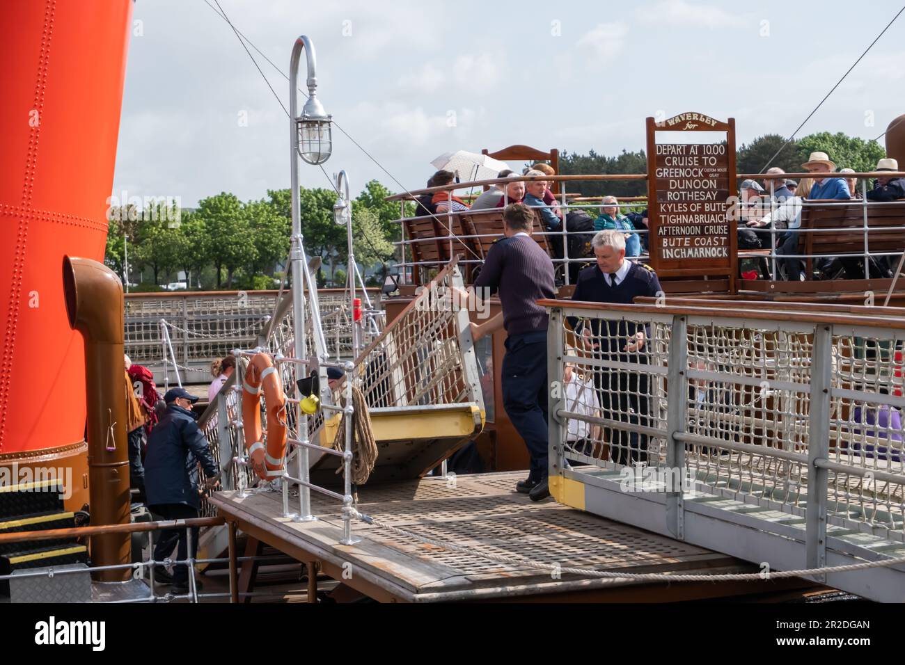 Glasgow, Scotland, UK. 19th May, 2023. PS Waverley, the world's last seagoing paddle steamer